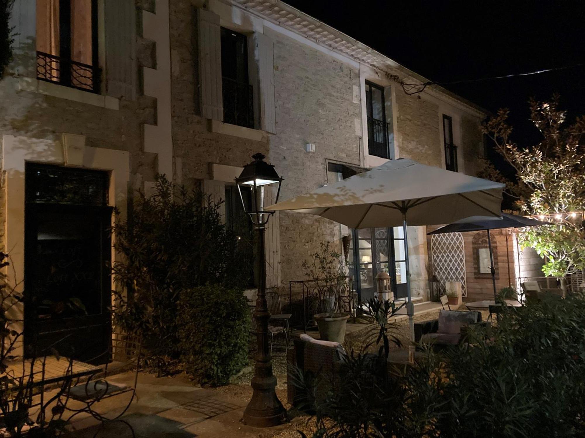 Les Lofts Leilighet LʼIsle-sur-la-Sorgue Eksteriør bilde
